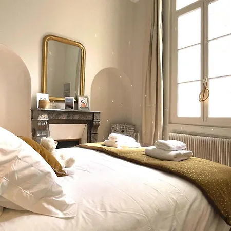 Le Crosne - Parking - Standing - Calme Apartment *