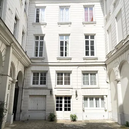 Le Crosne - Parking - Standing - Calme